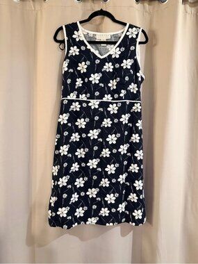Norton McNaughton Maternity Black and White Floral V-Neck Dress